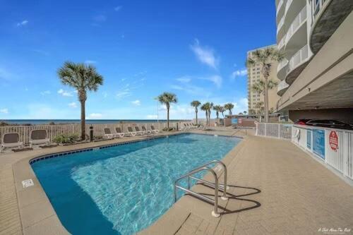 Stunning Ocean Front 2br 2ba Free Lounges Panama City Beach