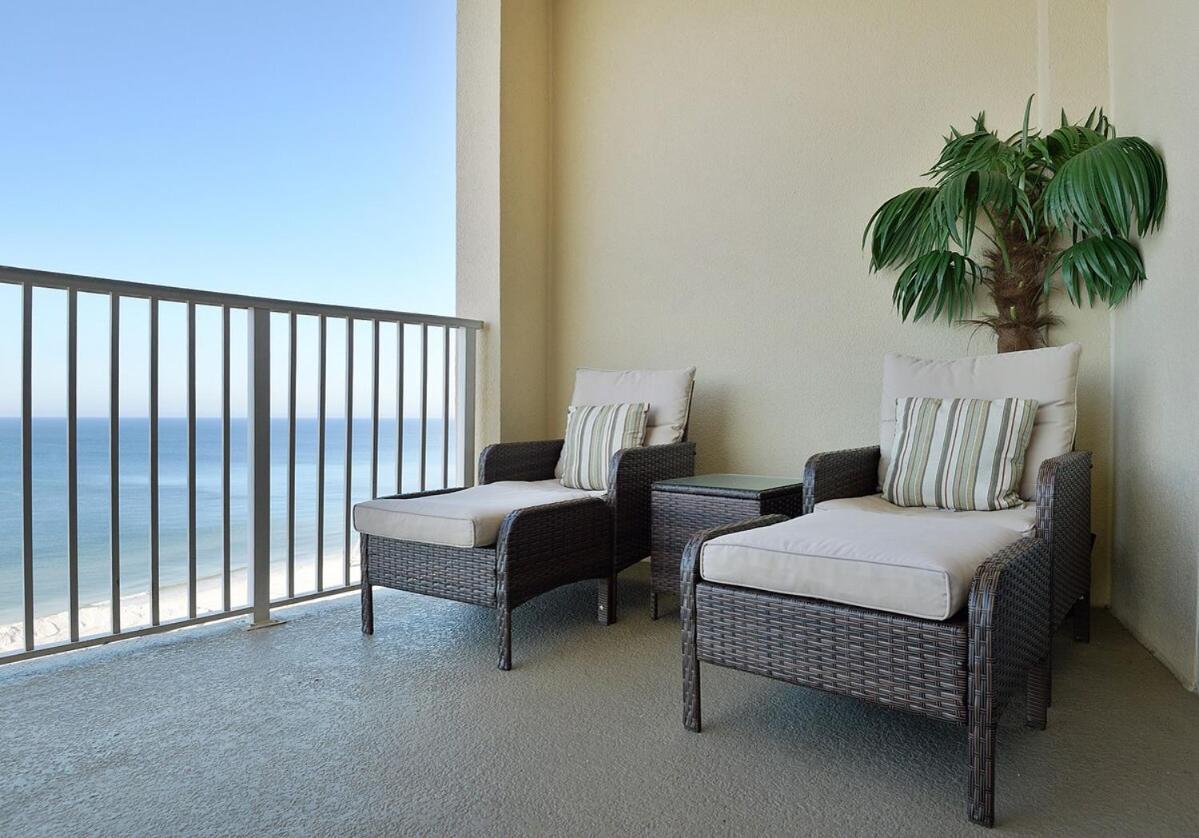 Apartment Stunning Ocean Front 2br 2ba Free Lounges Panama City Beach