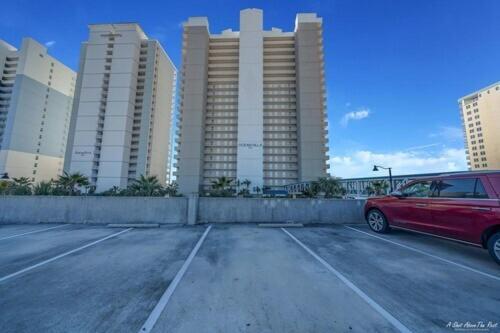 Stunning Ocean Front 2br 2ba Free Lounges Apartment Panama City Beach