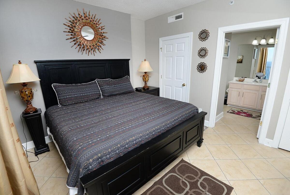 Apartment Stunning Ocean Front 2br 2ba Free Lounges