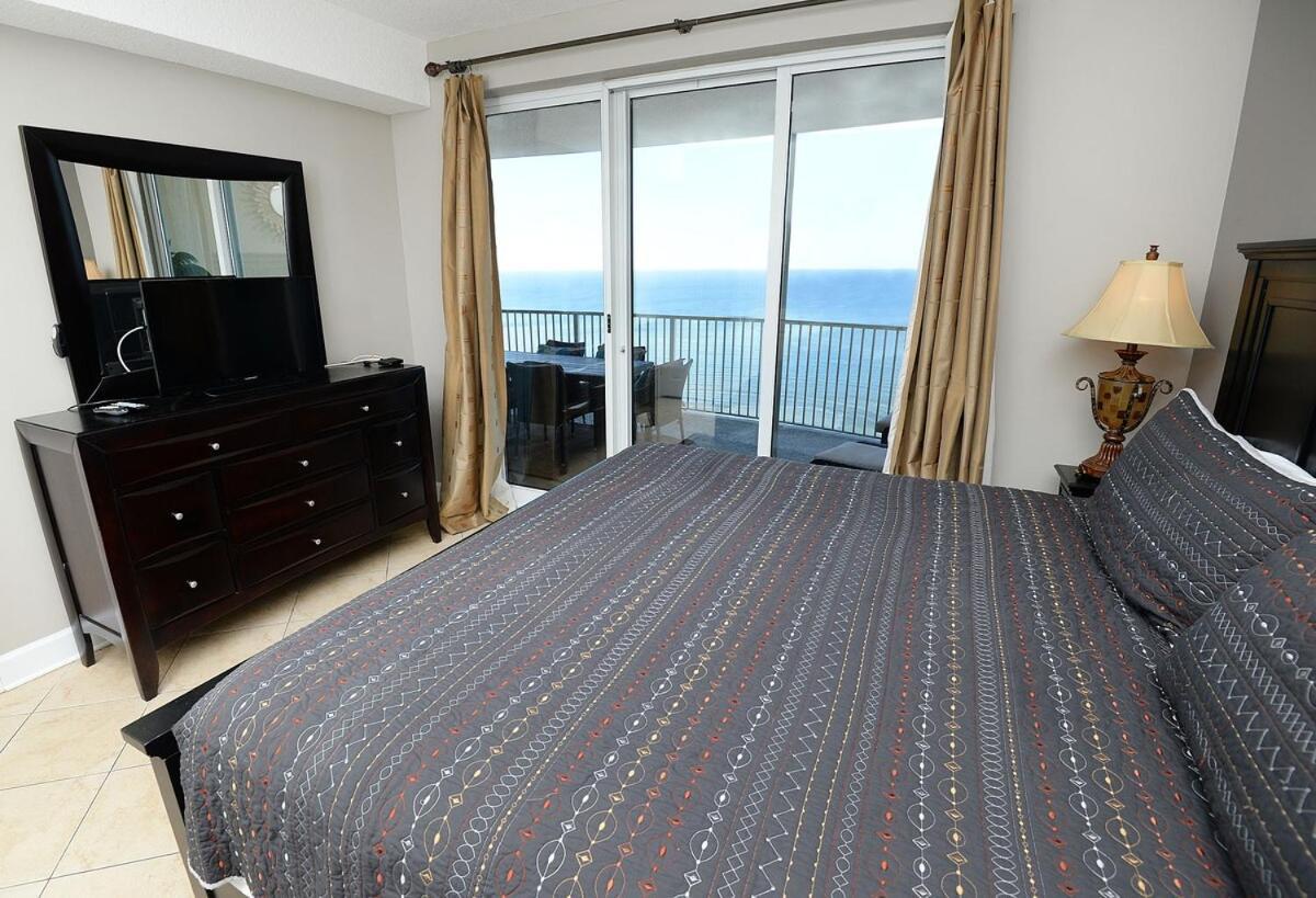 Apartment Stunning Ocean Front 2br 2ba Free Lounges