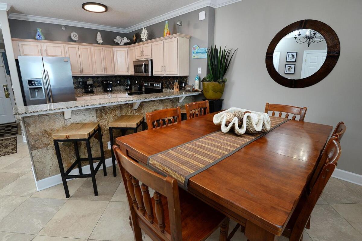 Stunning Ocean Front 2br 2ba Free Lounges Panama City Beach